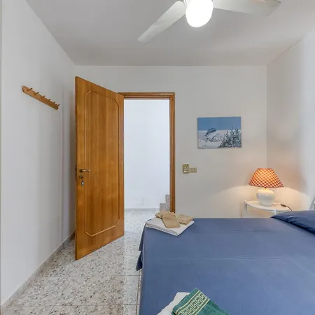 Baia Delle Sirene Leuca Le *